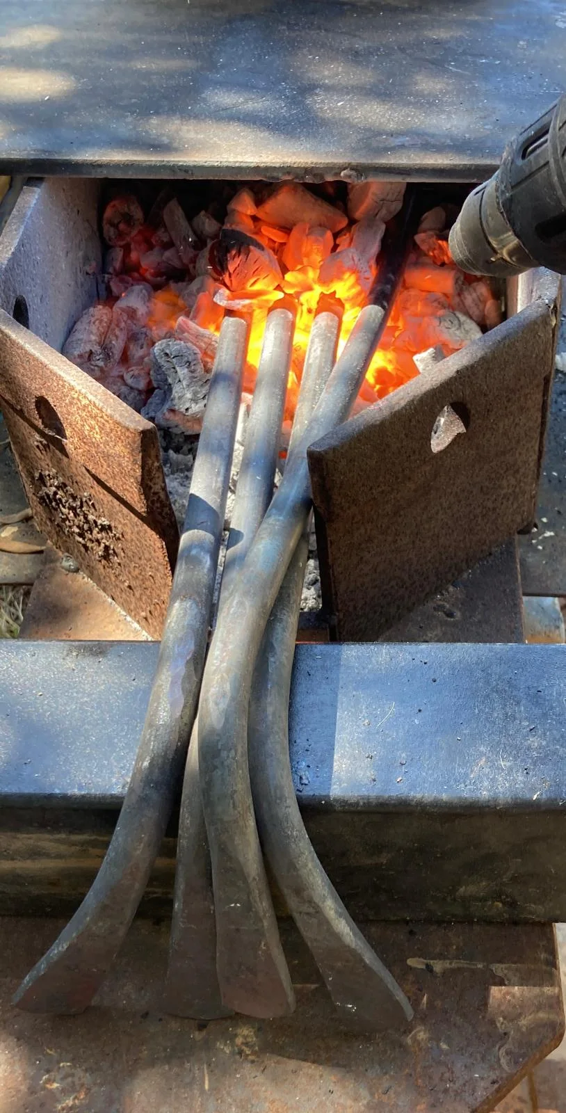 estanteria hierro y madera